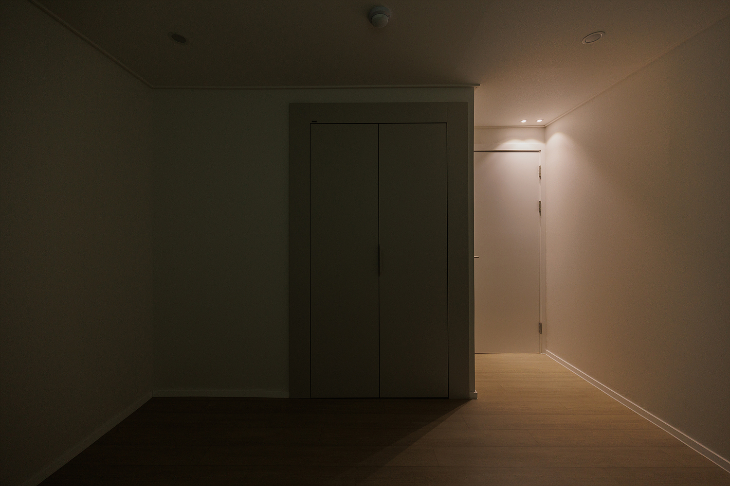 /user/i/idamdesign/editor/2312/f5092b53d36096ea952618865ebed6d6_1701411154_3714.jpg 이미지크게보기