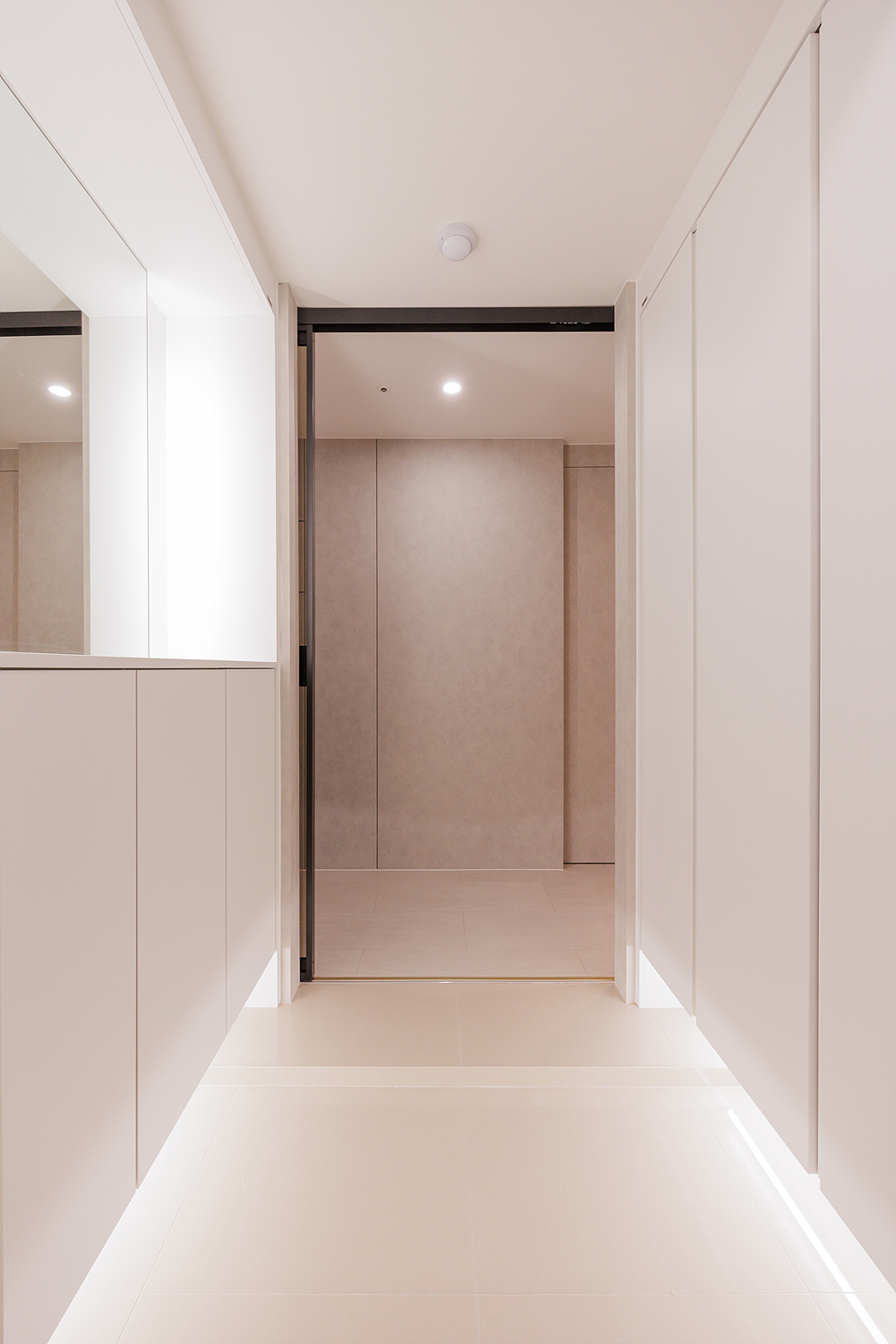 /user/i/idamdesign/editor/2401/66fcd5a65404e4eccef5621ff5fe109c_1705909690_8681.jpg 이미지크게보기