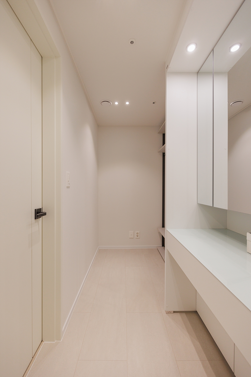 /user/i/idamdesign/editor/2401/66fcd5a65404e4eccef5621ff5fe109c_1705909947_9554.jpg 이미지크게보기