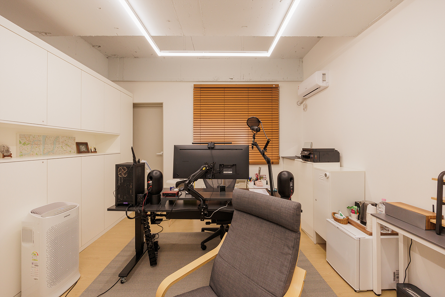 /user/i/idamdesign/editor/2401/66fcd5a65404e4eccef5621ff5fe109c_1705911041_9795.jpg 이미지크게보기