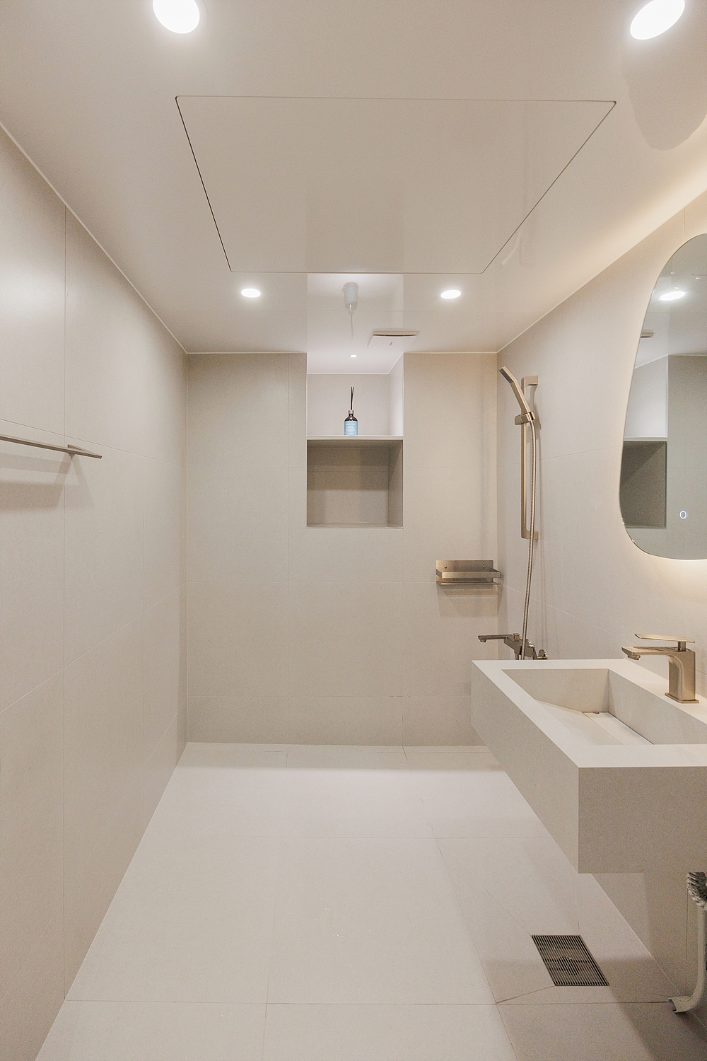/user/i/idamdesign/editor/2506/35a69693aa16948e1a8de668a5591366_1750299131_991.jpg 이미지크게보기