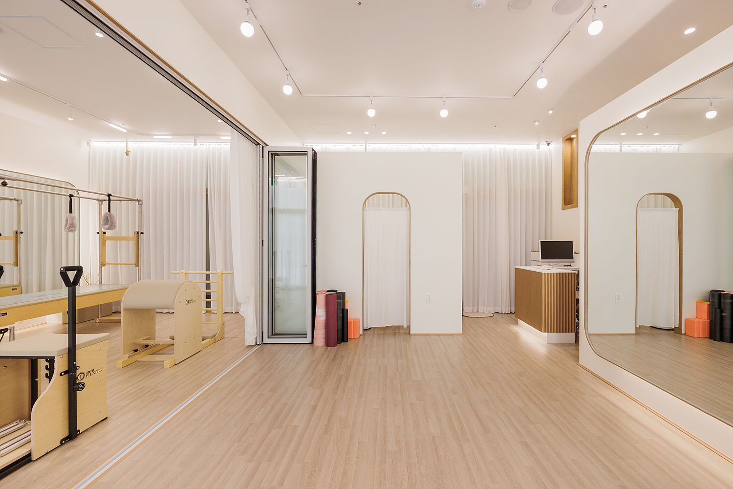 /user/i/idamdesign/editor/2506/7b3c9f53a21de5f991d2da931c2a1289_1750221409_5033.jpg 이미지크게보기