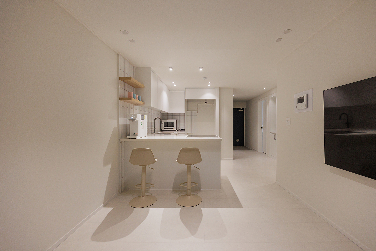/user/i/idamdesign/editor/2506/80a2bdb2d62e23ddd42584a16caef272_1748999259_6142.jpg 이미지크게보기