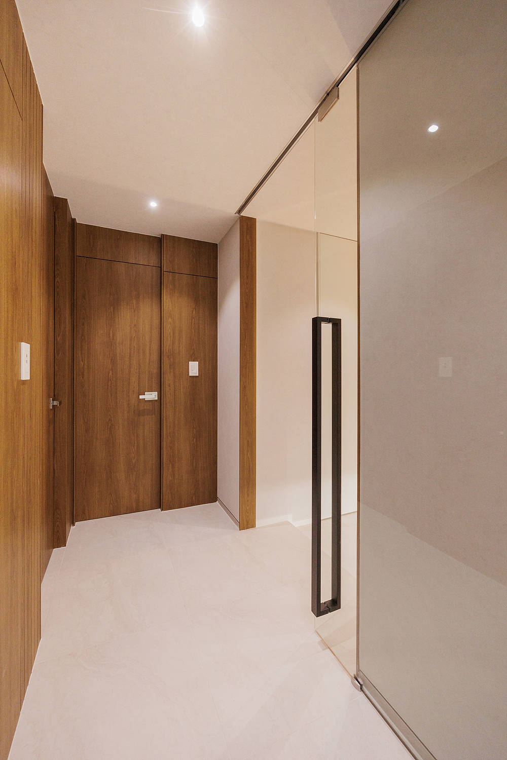 /user/i/idamdesign/editor/2506/80a2bdb2d62e23ddd42584a16caef272_1749007695_0466.jpg 이미지크게보기