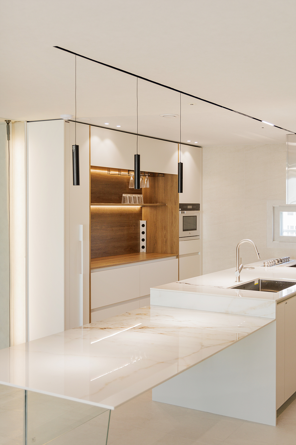 /user/i/idamdesign/editor/2506/80a2bdb2d62e23ddd42584a16caef272_1749007822_6122.jpg 이미지크게보기