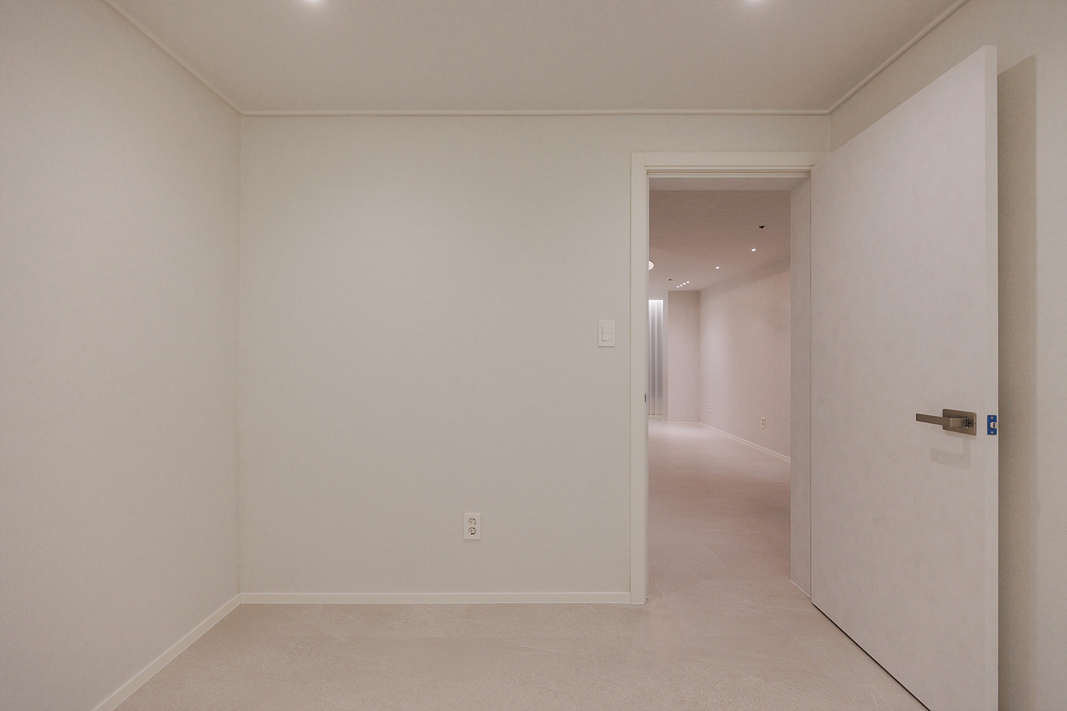 /user/i/idamdesign/editor/2506/950414197ebb6c2b31d7403df7d2996c_1749518713_1732.jpg 이미지크게보기