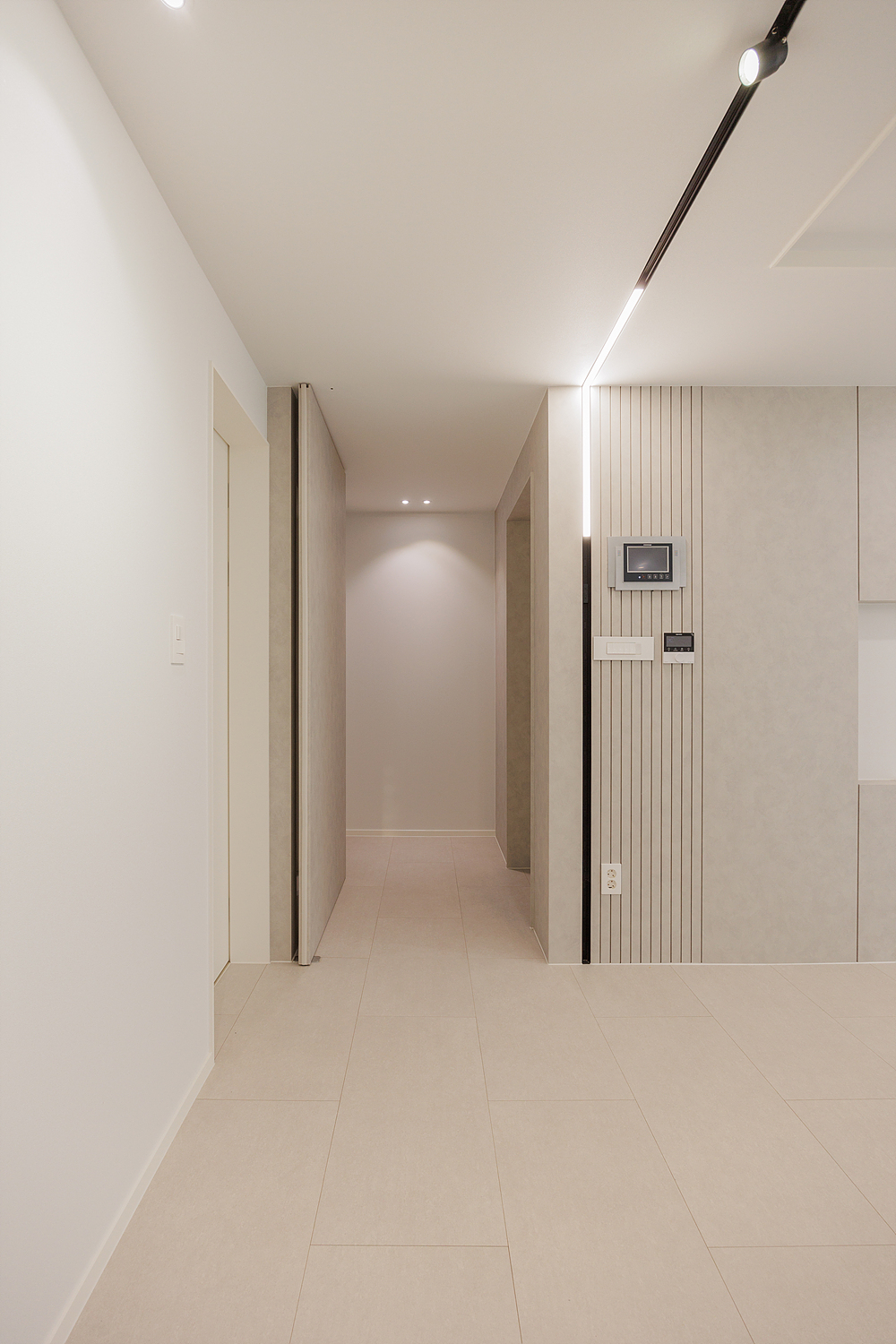 /user/i/idamdesign/editor/2507/ad4741f6eda342432fb8a40074d34194_1752724307_3375.jpg 이미지크게보기