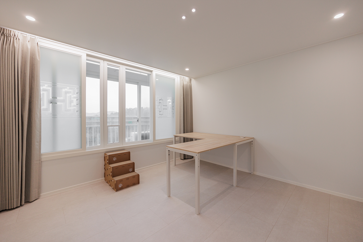 /user/i/idamdesign/editor/2507/ad4741f6eda342432fb8a40074d34194_1752724329_5342.jpg 이미지크게보기