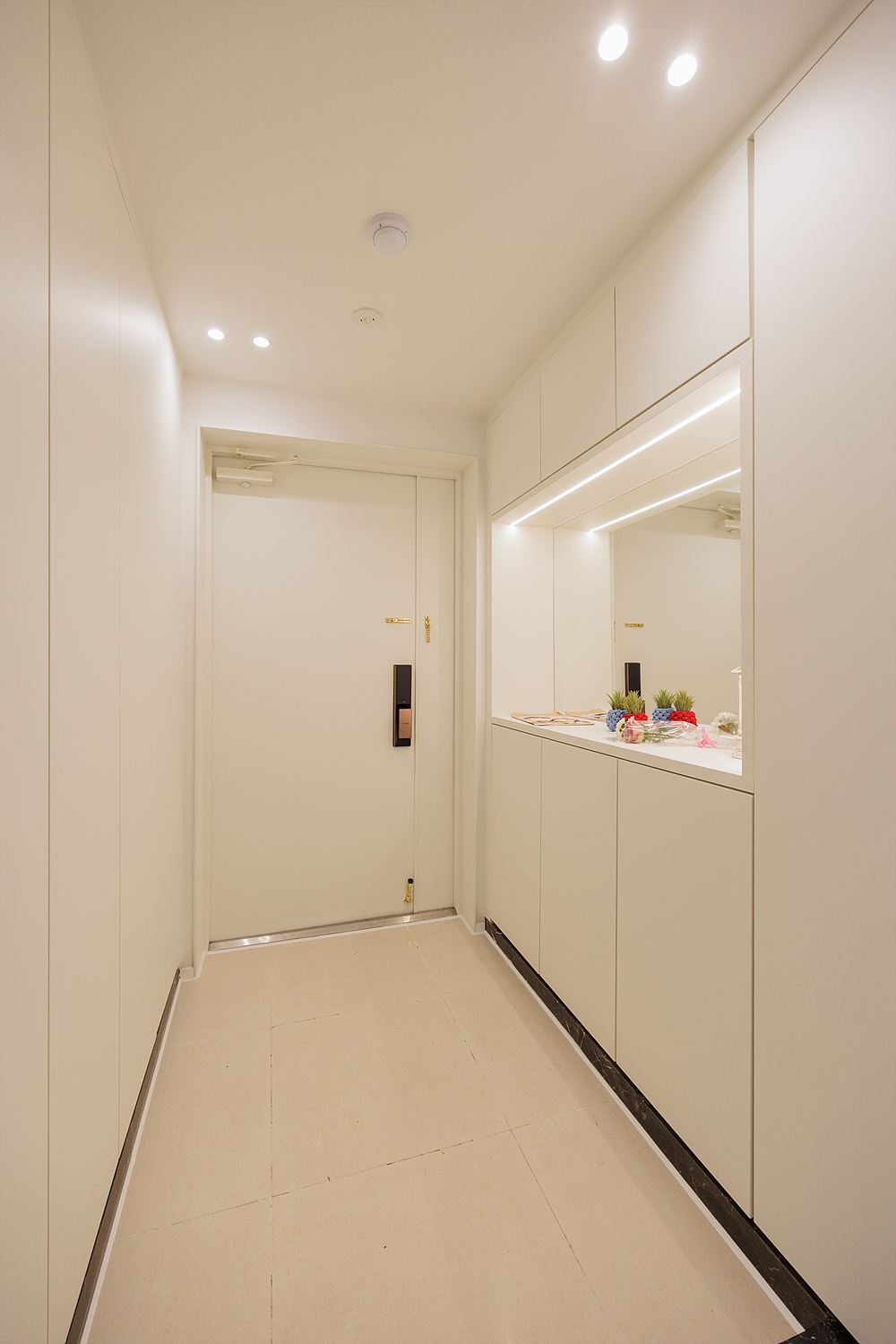 /user/i/idamdesign/editor/2510/d5c603bb9bebcba24f050fdfd80d7c63_1759287168_7903.jpg 이미지크게보기
