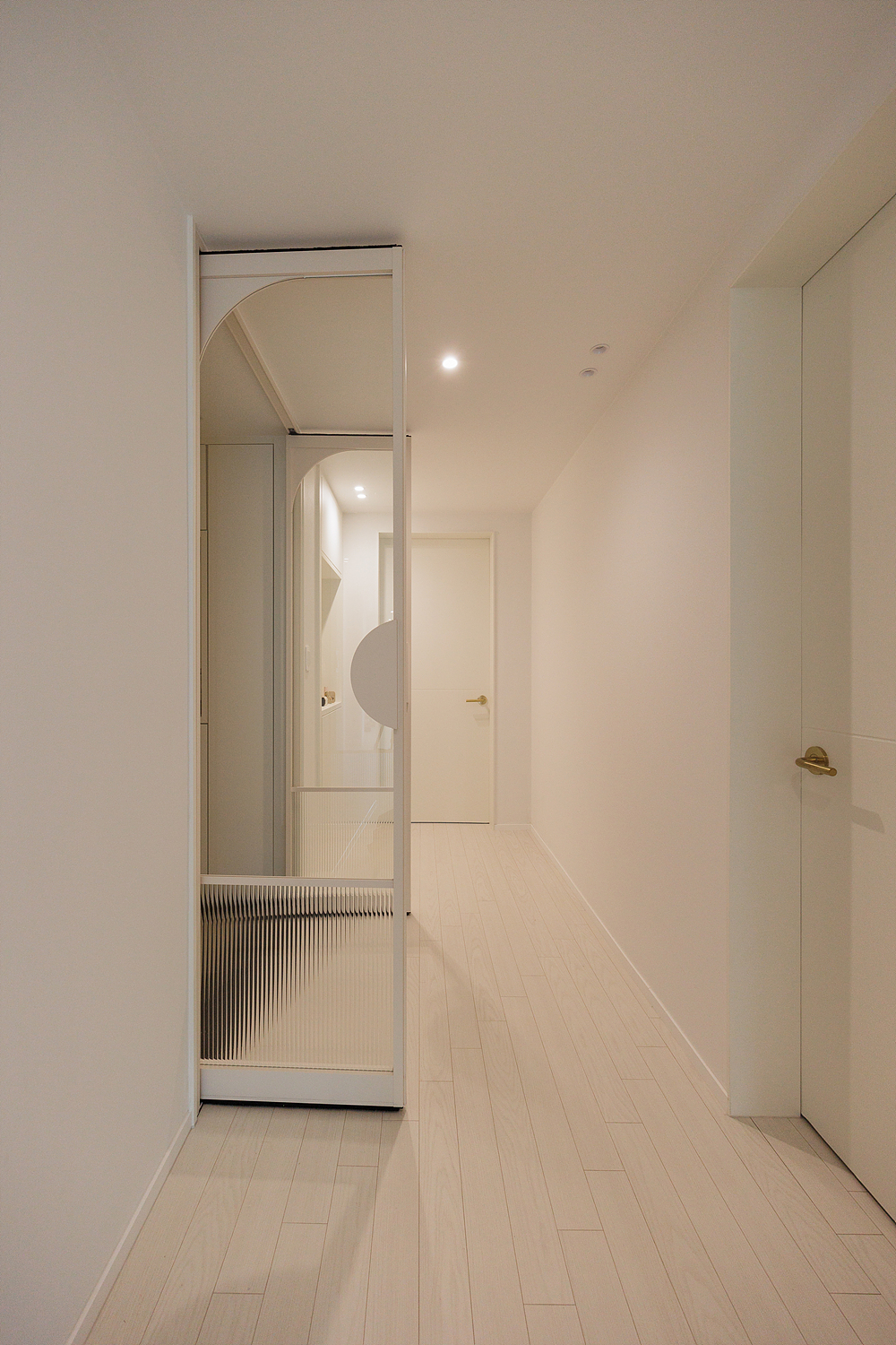 /user/i/idamdesign/editor/2510/d5c603bb9bebcba24f050fdfd80d7c63_1759287169_0039.jpg 이미지크게보기