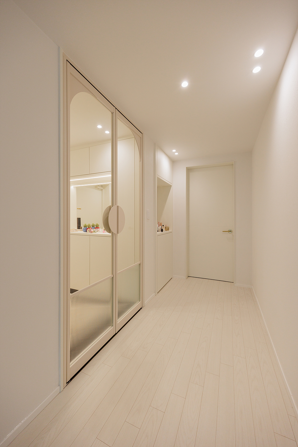 /user/i/idamdesign/editor/2510/d5c603bb9bebcba24f050fdfd80d7c63_1759287169_391.jpg 이미지크게보기