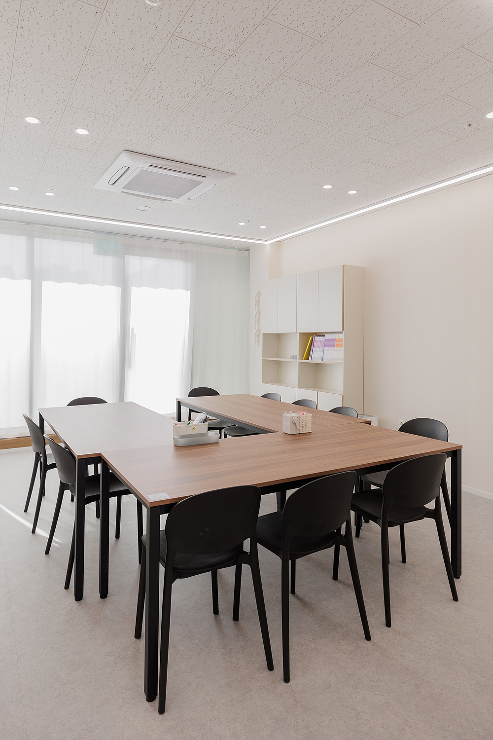 /user/i/idamdesign/editor/2511/d6557cb336ec8f3dd2df0865e65ad192_1763093334_0417.jpg 이미지크게보기