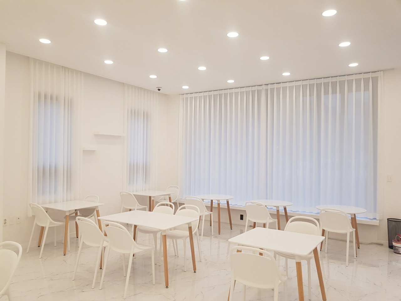 /user/i/idamdesign/editor/2511/d6557cb336ec8f3dd2df0865e65ad192_1763093444_2801.jpg 이미지크게보기
