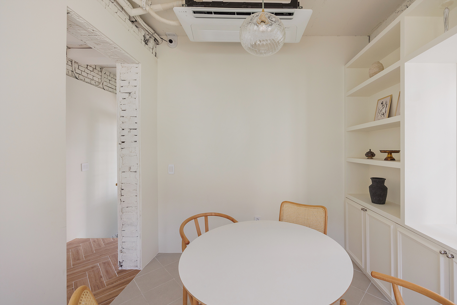/user/i/idamdesign/editor/2511/d6557cb336ec8f3dd2df0865e65ad192_1763094466_1917.jpg 이미지크게보기