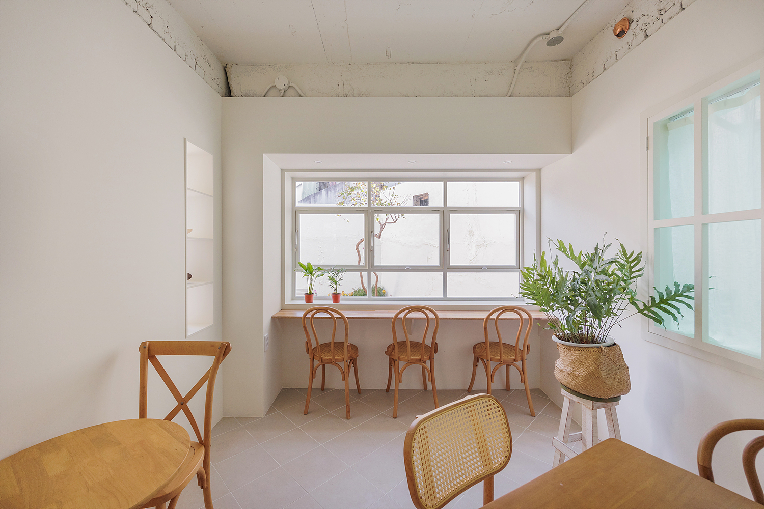 /user/i/idamdesign/editor/2511/d6557cb336ec8f3dd2df0865e65ad192_1763094508_8903.jpg 이미지크게보기