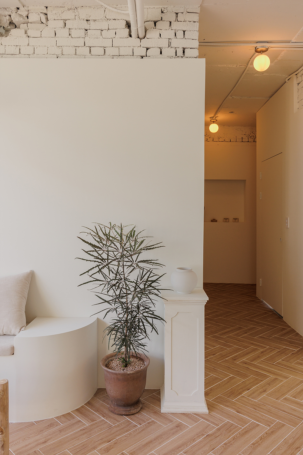 /user/i/idamdesign/editor/2511/d6557cb336ec8f3dd2df0865e65ad192_1763094566_1.jpg 이미지크게보기