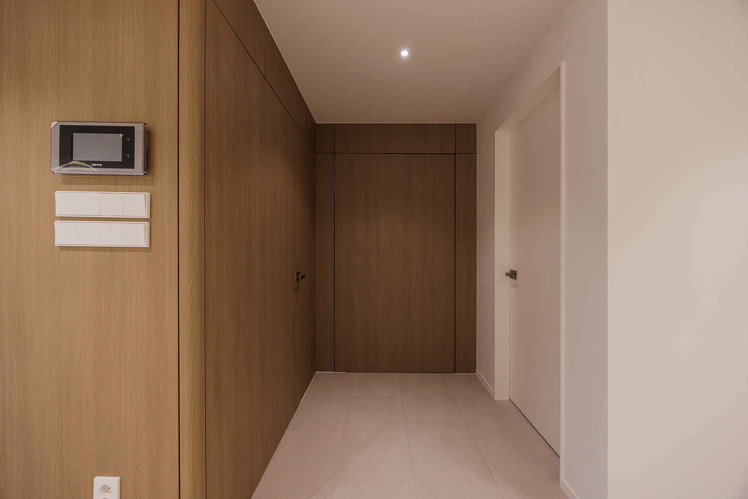 /user/i/idamdesign/editor/2511/ec245c06f320253e880ceda2b62bc366_1762833990_2089.jpg 이미지크게보기