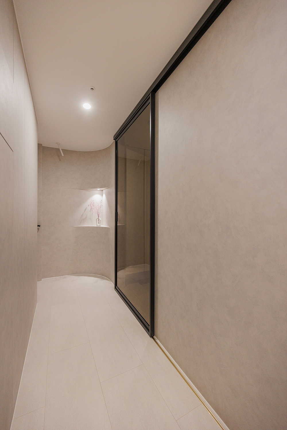 /user/i/idamdesign/editor/2511/ec245c06f320253e880ceda2b62bc366_1762834297_5964.jpg 이미지크게보기