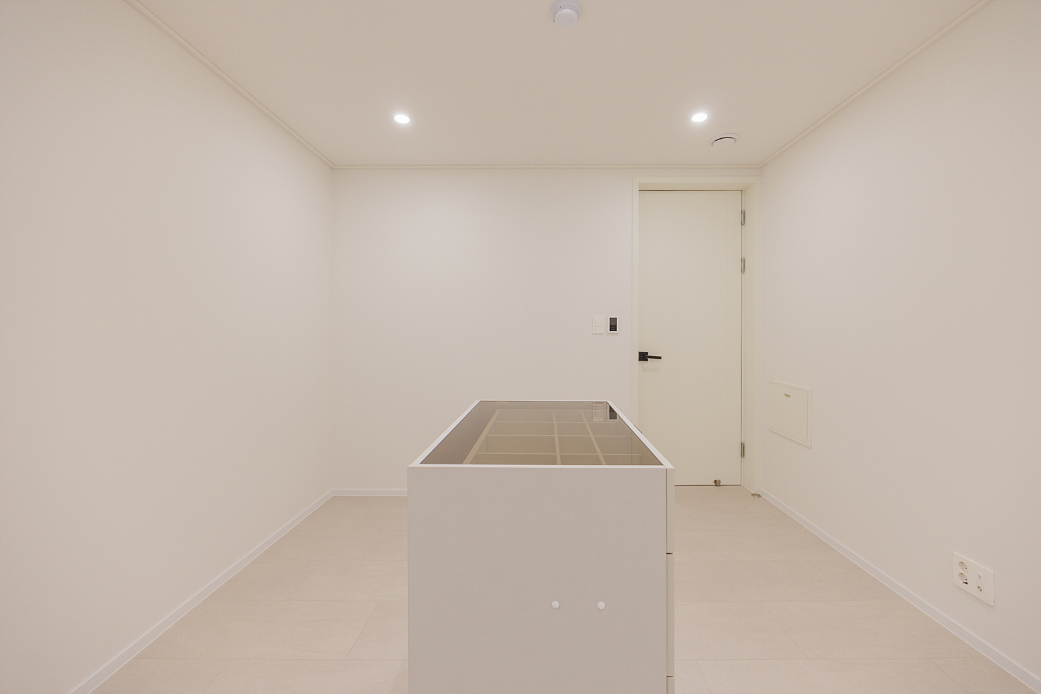 /user/i/idamdesign/editor/2511/ec245c06f320253e880ceda2b62bc366_1762834369_9545.jpg 이미지크게보기