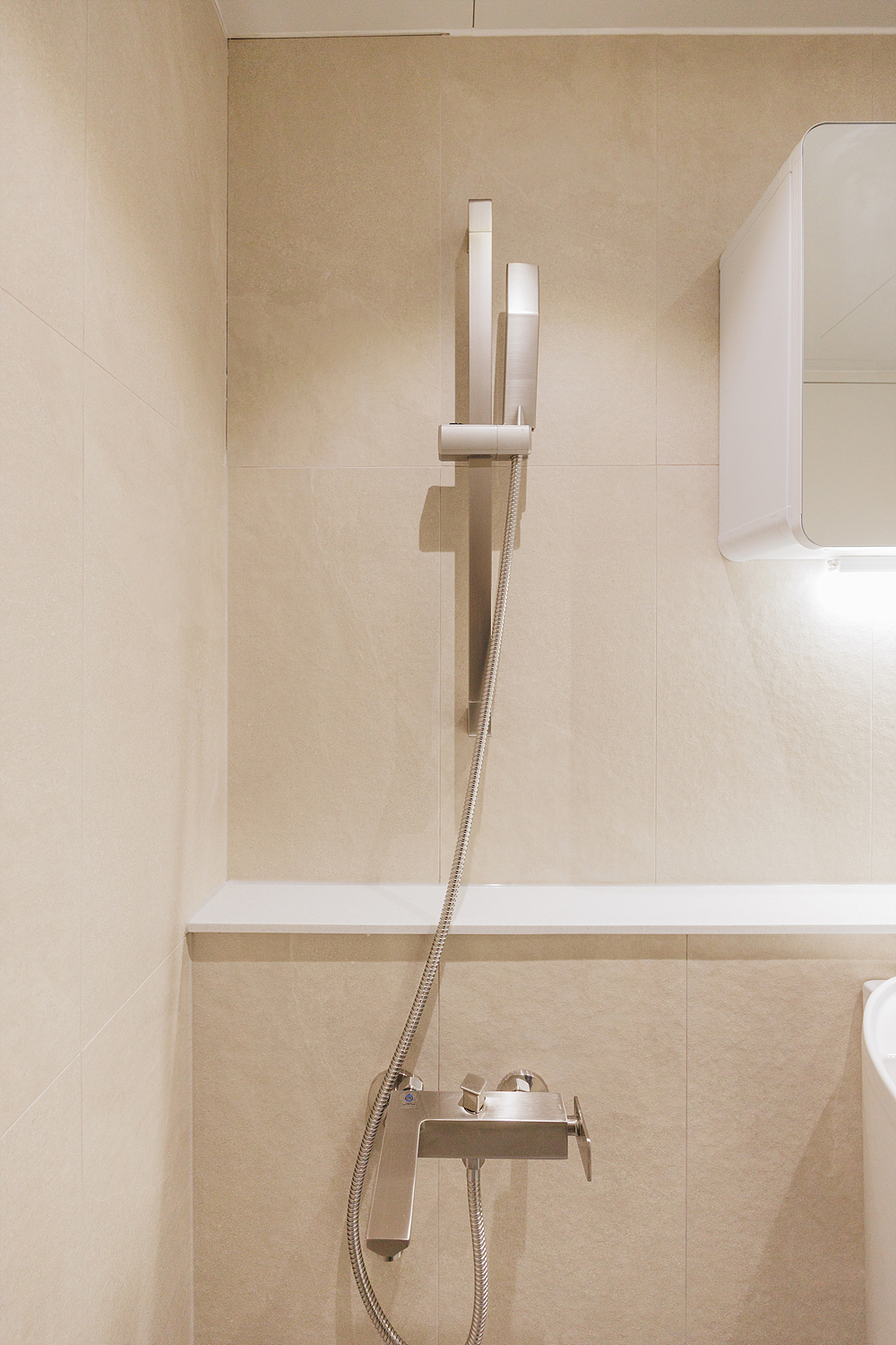 /user/i/idamdesign/editor/2511/ec245c06f320253e880ceda2b62bc366_1762834476_0777.jpg 이미지크게보기