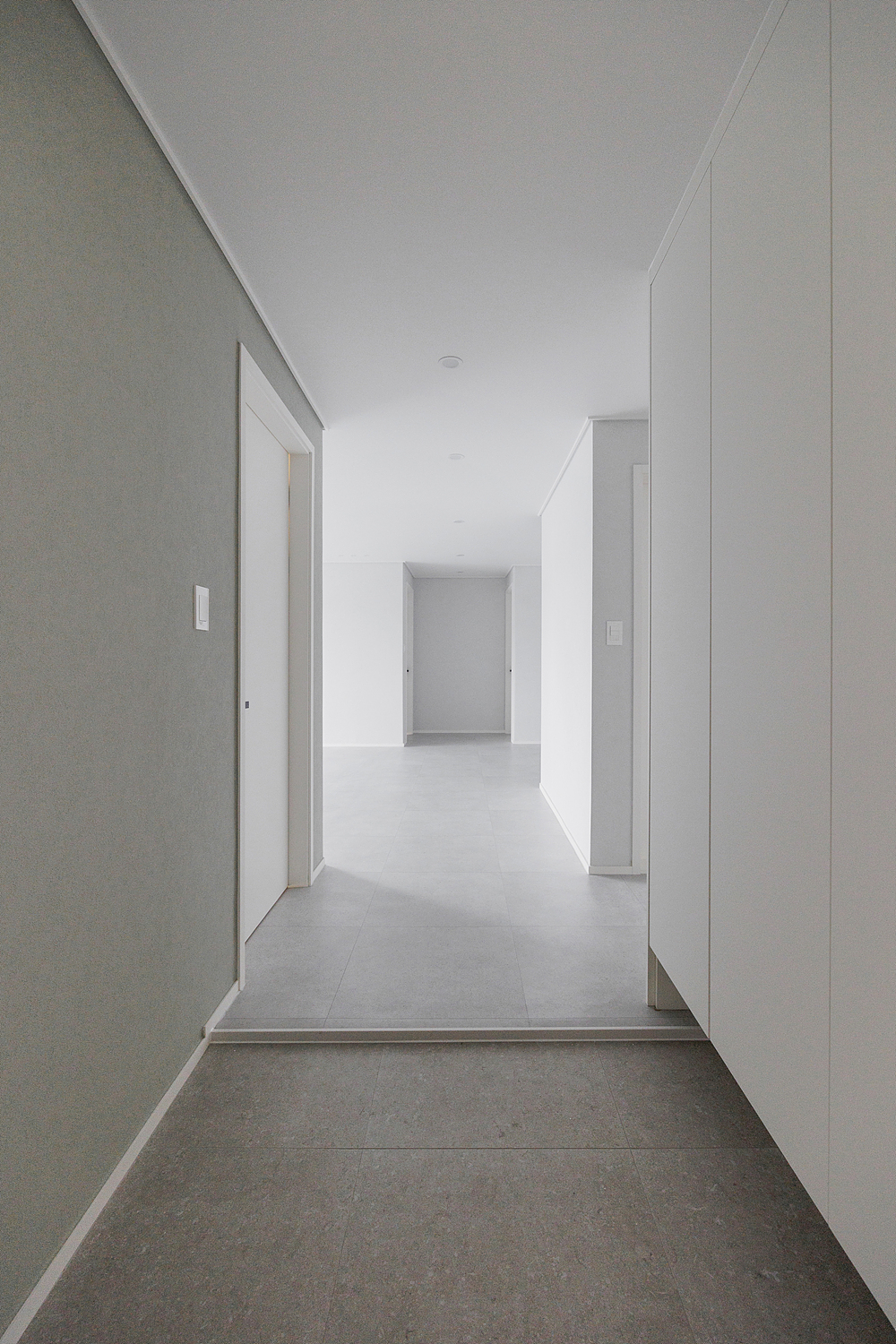 /user/i/idamdesign/editor/2511/ec245c06f320253e880ceda2b62bc366_1762834519_4061.jpg 이미지크게보기