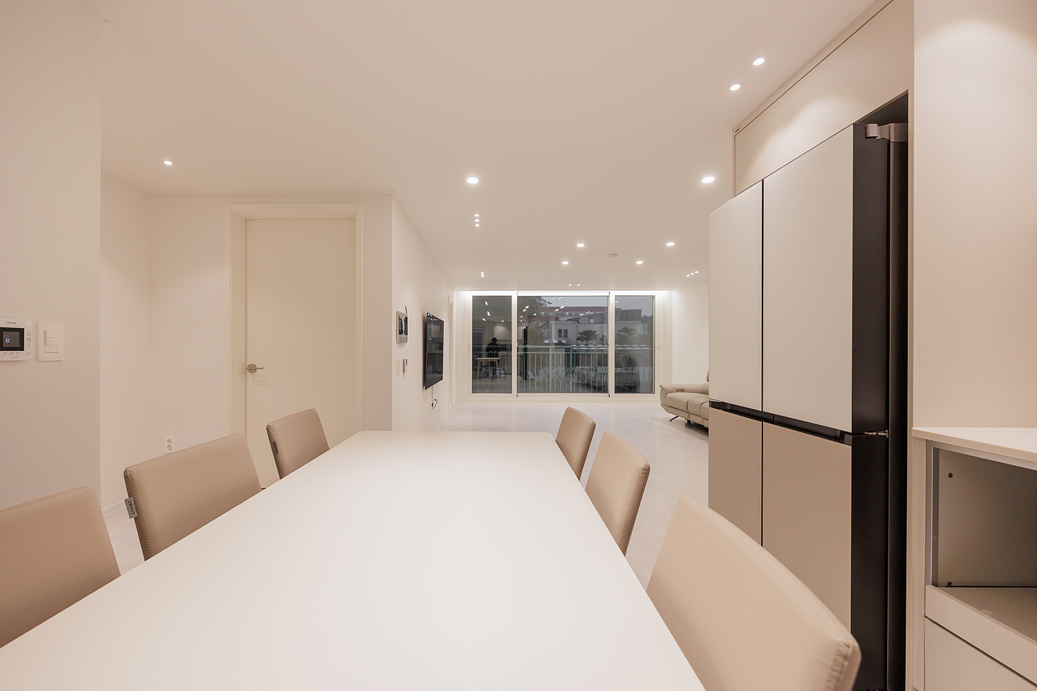 /user/i/idamdesign/editor/2511/ec245c06f320253e880ceda2b62bc366_1762834639_9164.jpg 이미지크게보기