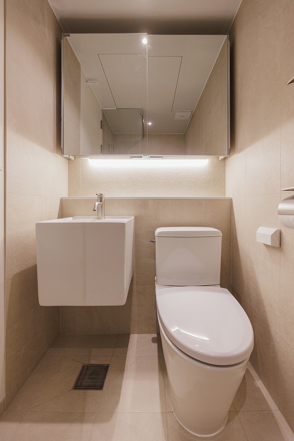 /user/i/idamdesign/editor/2511/ec245c06f320253e880ceda2b62bc366_1762834650_3409.jpg 이미지크게보기