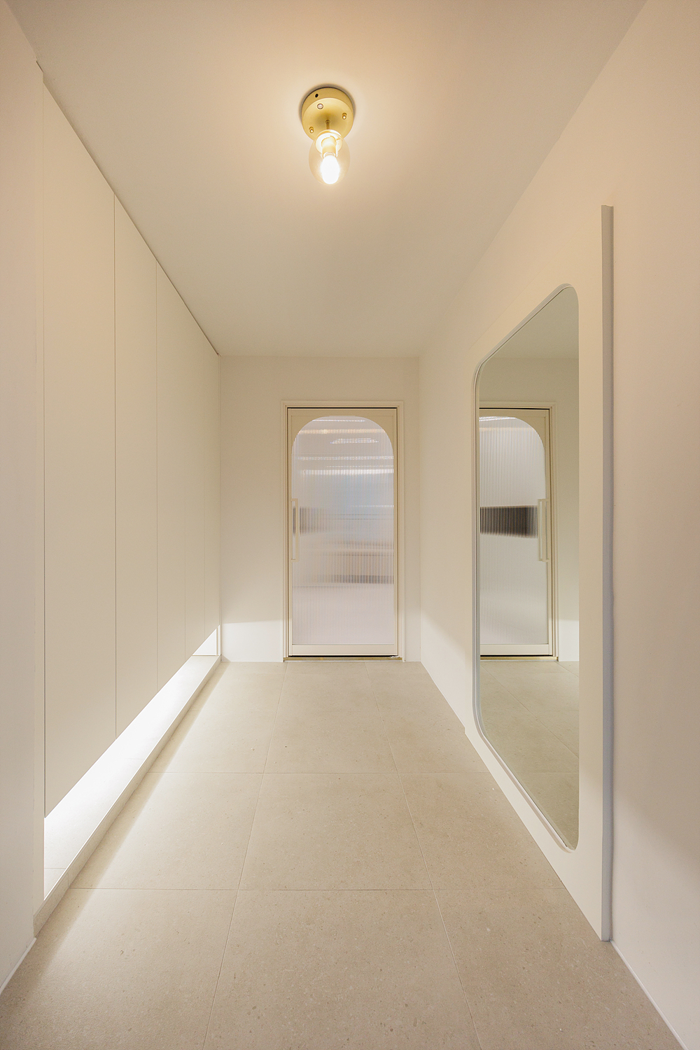 /user/i/idamdesign/editor/2511/ec245c06f320253e880ceda2b62bc366_1762834813_576.jpg 이미지크게보기