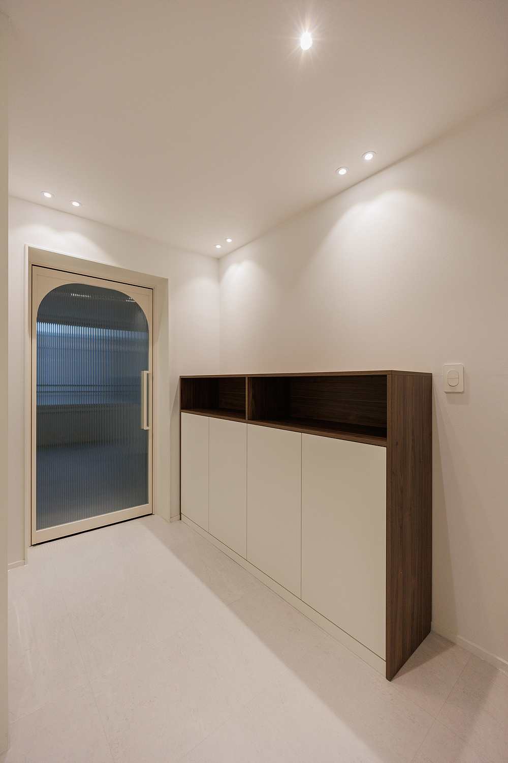 /user/i/idamdesign/editor/2511/ec245c06f320253e880ceda2b62bc366_1762834815_1509.jpg 이미지크게보기