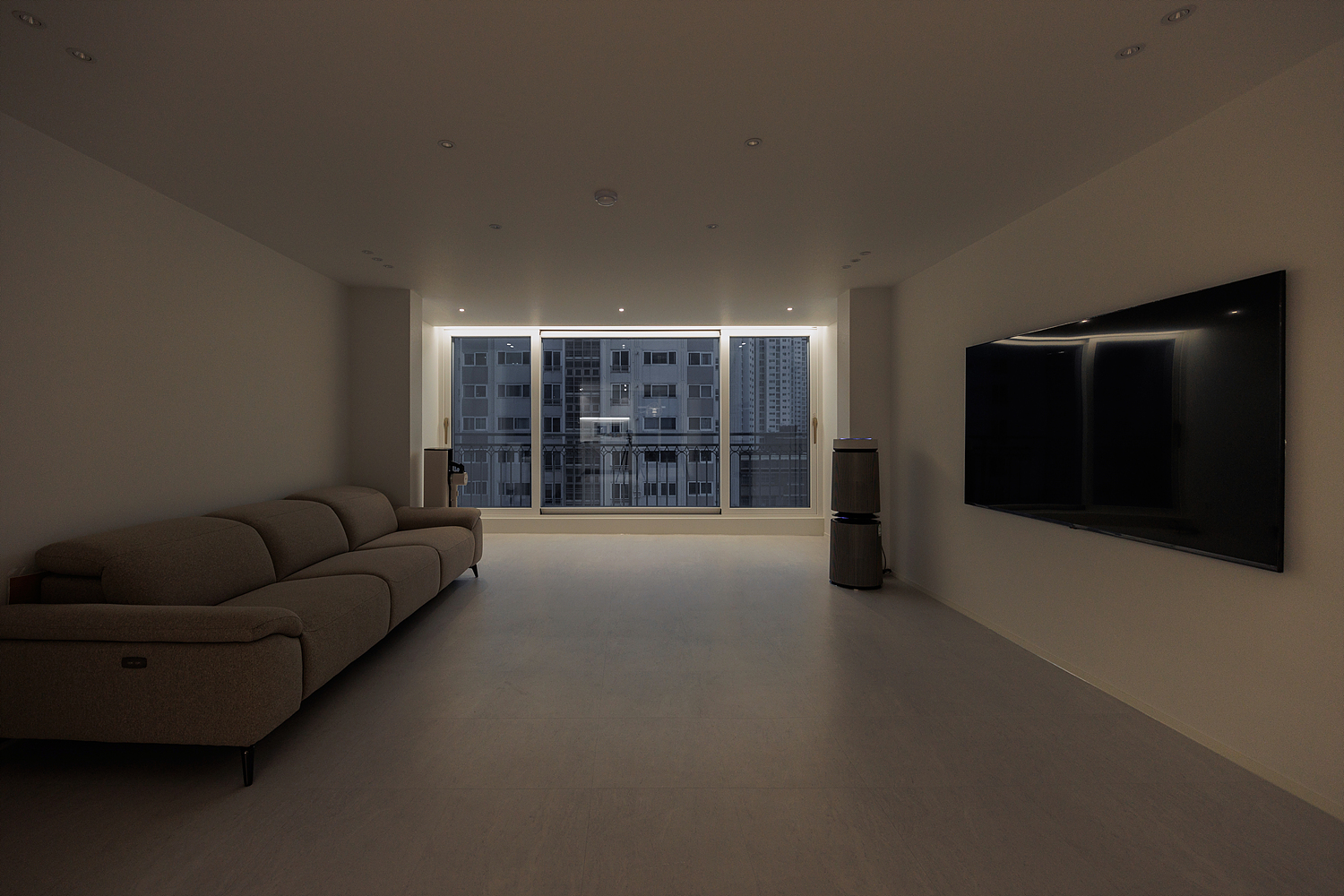 /user/i/idamdesign/editor/2511/ec245c06f320253e880ceda2b62bc366_1762834835_7307.jpg 이미지크게보기