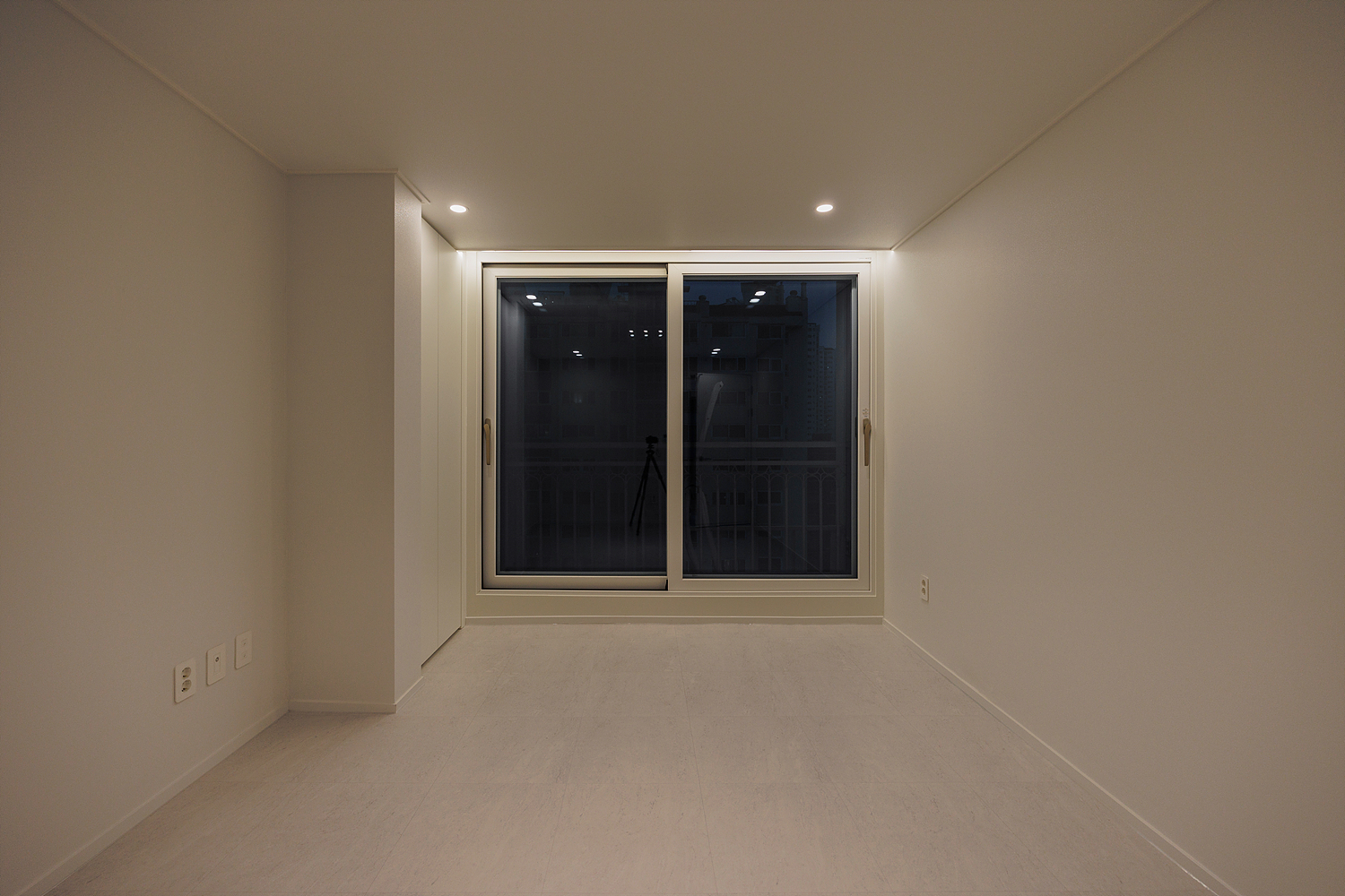 /user/i/idamdesign/editor/2511/ec245c06f320253e880ceda2b62bc366_1762834962_4818.jpg 이미지크게보기