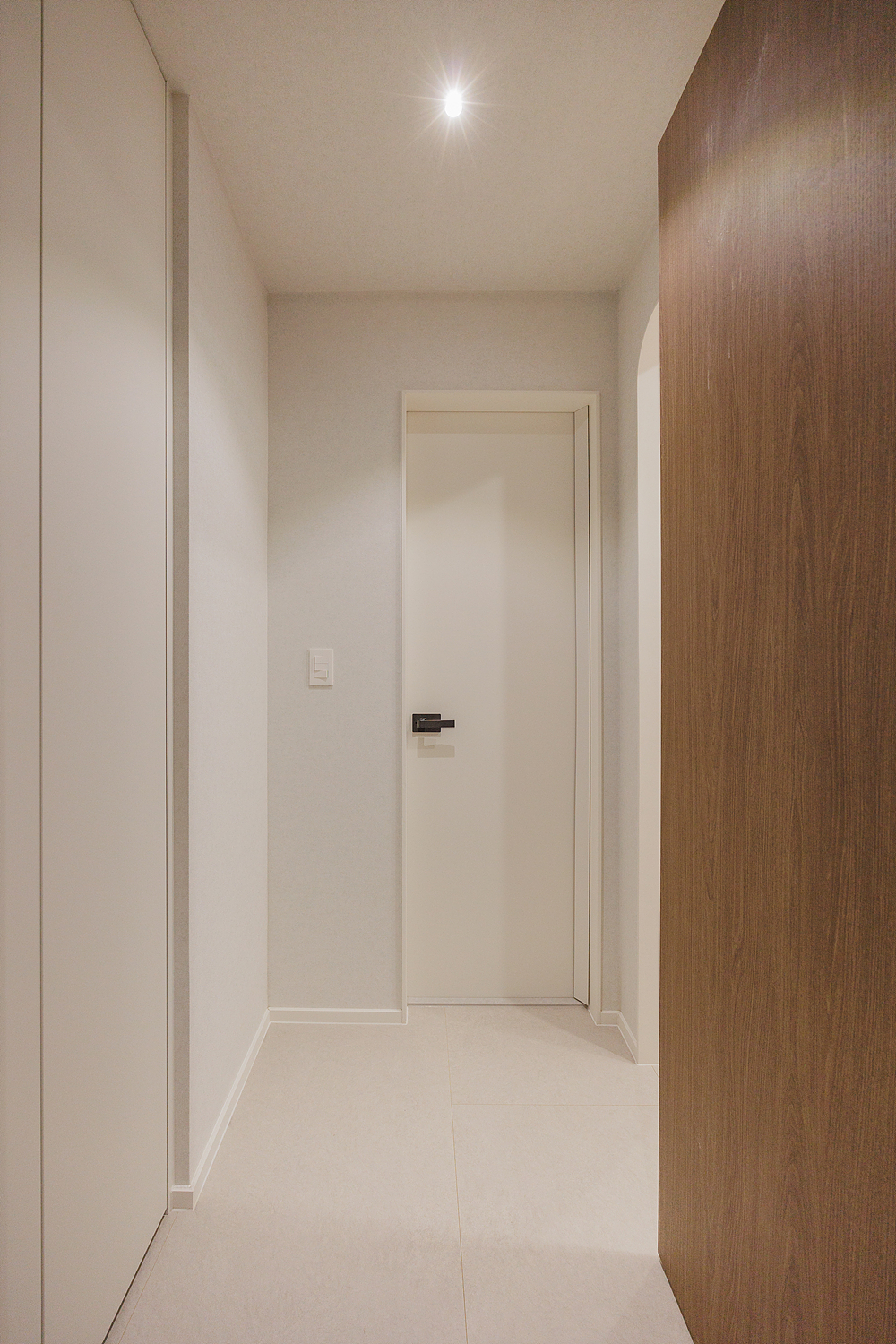 /user/i/idamdesign/editor/2511/ec245c06f320253e880ceda2b62bc366_1762835312_8051.jpg 이미지크게보기