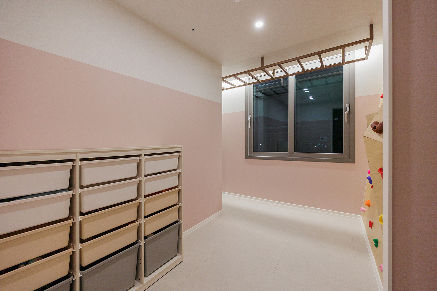 /user/i/idamdesign/editor/2511/ec245c06f320253e880ceda2b62bc366_1762835333_6932.jpg 이미지크게보기