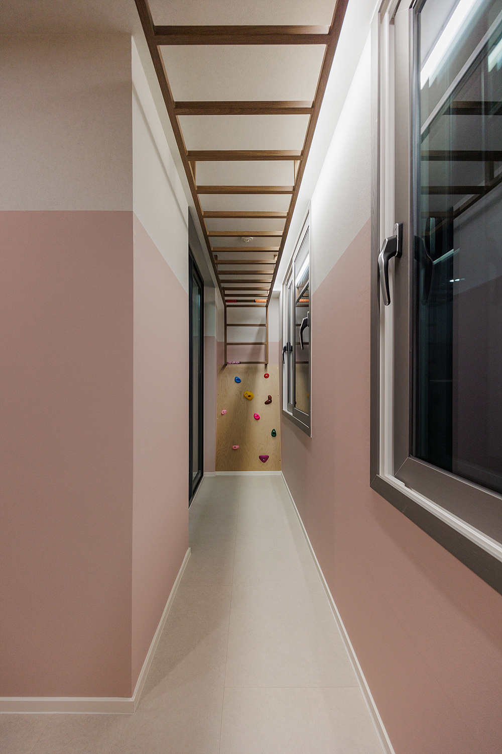 /user/i/idamdesign/editor/2511/ec245c06f320253e880ceda2b62bc366_1762835335_5522.jpg 이미지크게보기