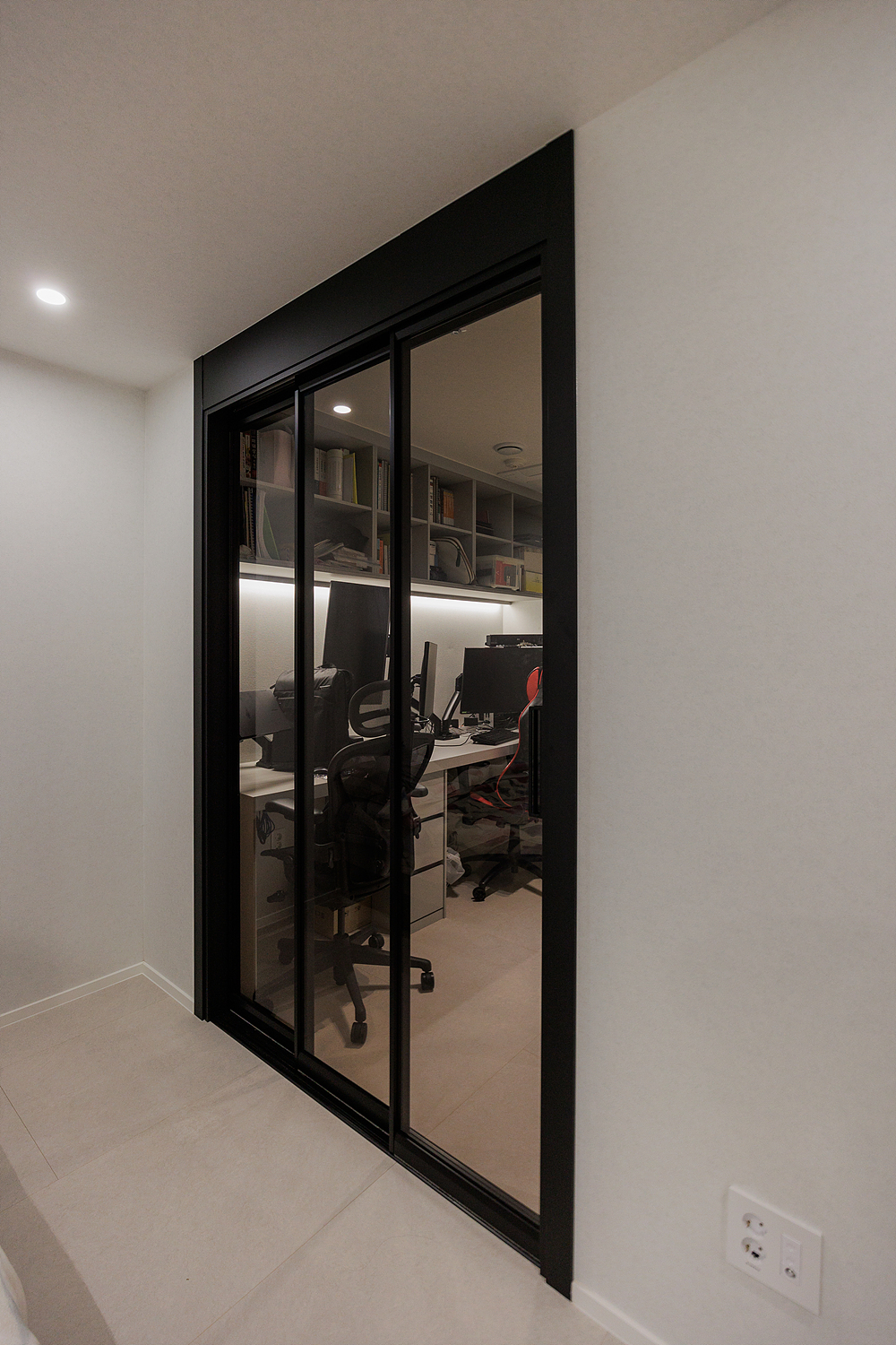 /user/i/idamdesign/editor/2511/ec245c06f320253e880ceda2b62bc366_1762835357_2367.jpg 이미지크게보기