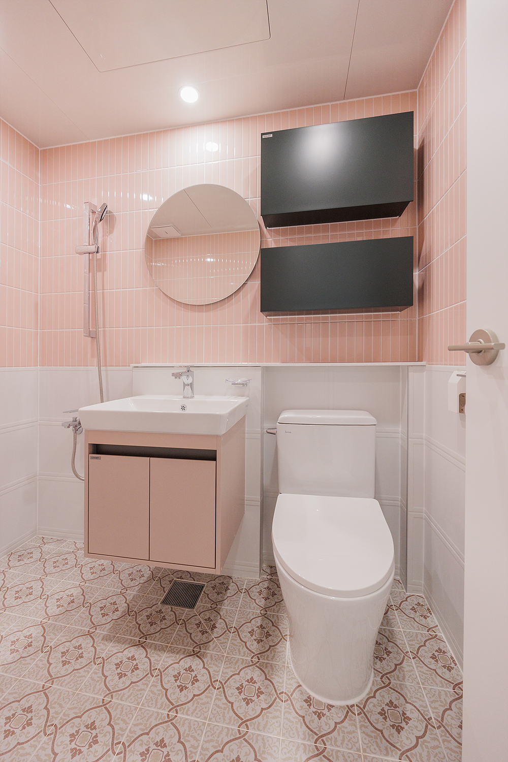 /user/i/idamdesign/editor/2511/ec245c06f320253e880ceda2b62bc366_1762835491_5288.jpg 이미지크게보기