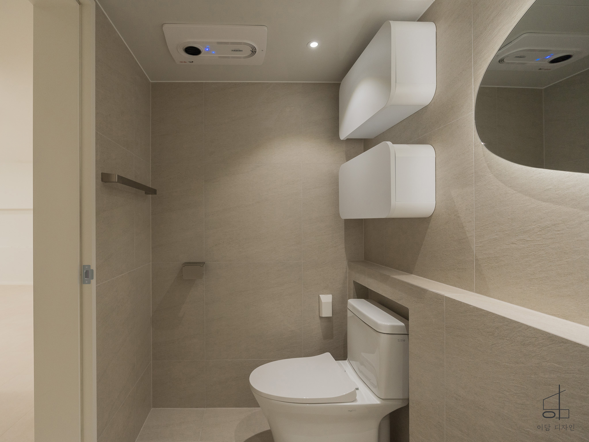 /user/i/idamdesign/editor/2511/ec245c06f320253e880ceda2b62bc366_1762835640_331.jpg 이미지크게보기