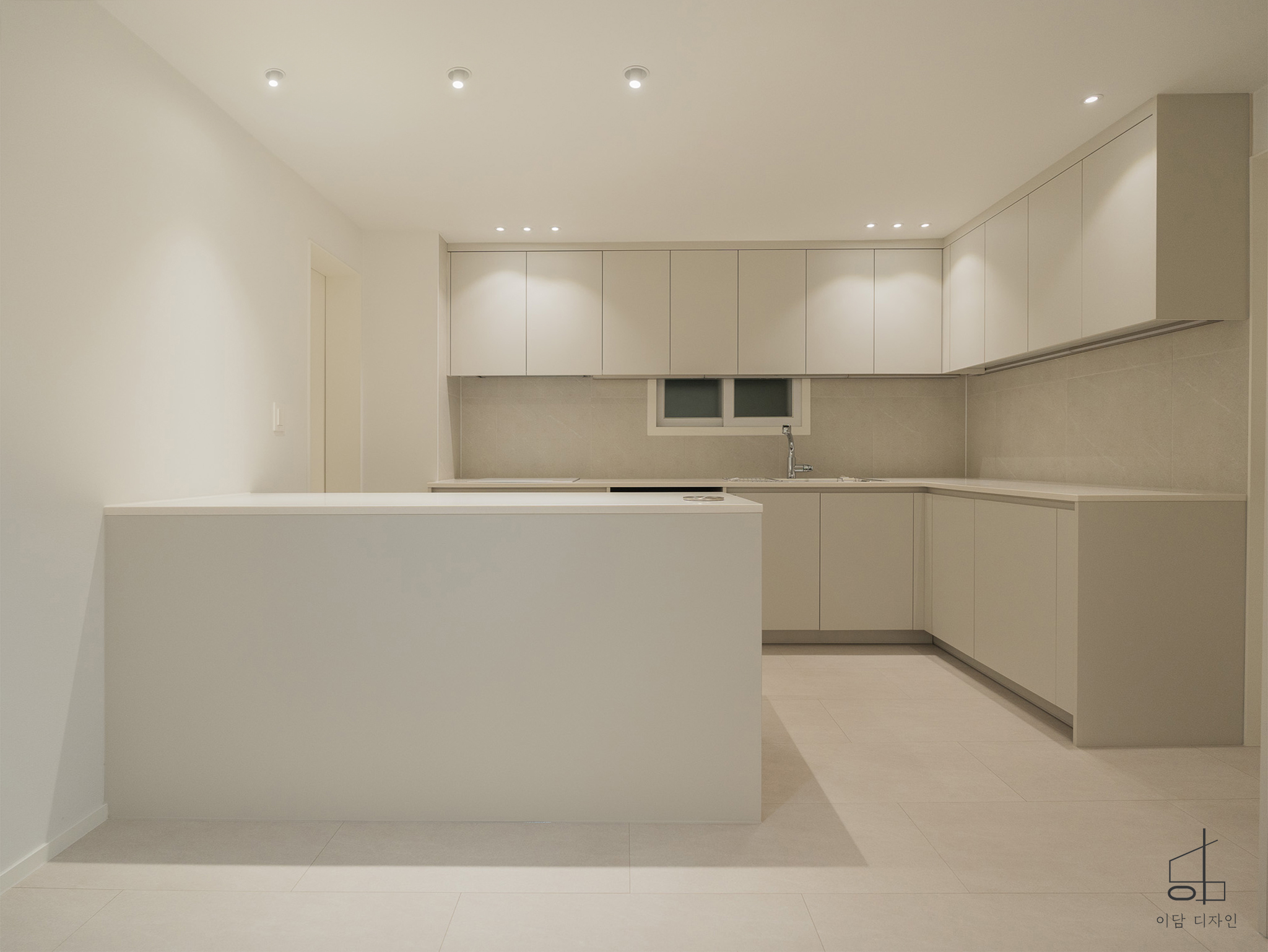 /user/i/idamdesign/editor/2511/ec245c06f320253e880ceda2b62bc366_1762835640_5138.jpg 이미지크게보기