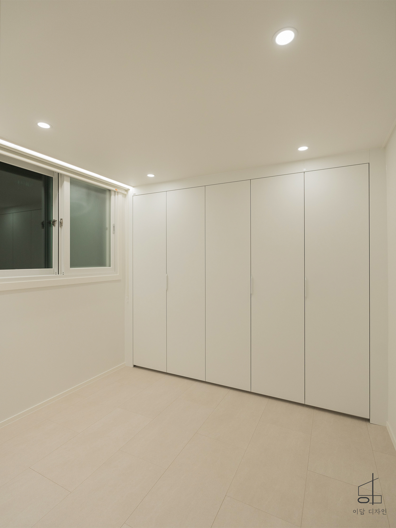 /user/i/idamdesign/editor/2511/ec245c06f320253e880ceda2b62bc366_1762835641_8942.jpg 이미지크게보기