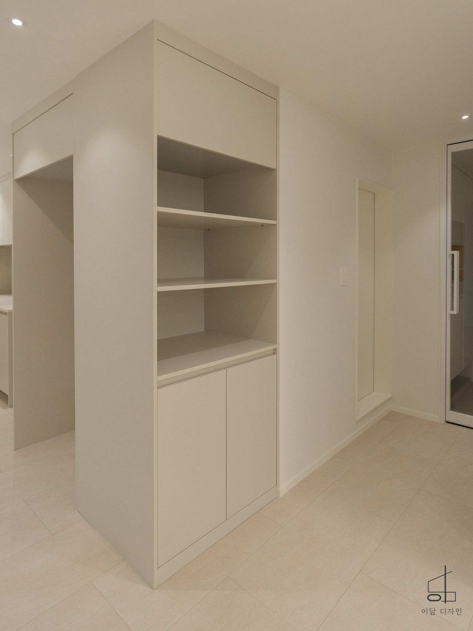 /user/i/idamdesign/editor/2511/ec245c06f320253e880ceda2b62bc366_1762835653_7889.jpg 이미지크게보기