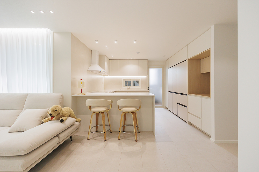 /user/i/idamdesign/editor/2511/ec245c06f320253e880ceda2b62bc366_1762835725_4437.jpg 이미지크게보기