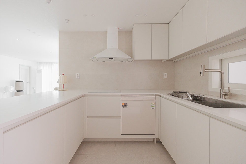 /user/i/idamdesign/editor/2511/ec245c06f320253e880ceda2b62bc366_1762835775_6122.jpg 이미지크게보기