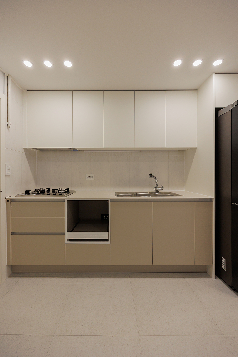 /user/i/idamdesign/editor/2511/ec245c06f320253e880ceda2b62bc366_1762835930_9754.jpg 이미지크게보기