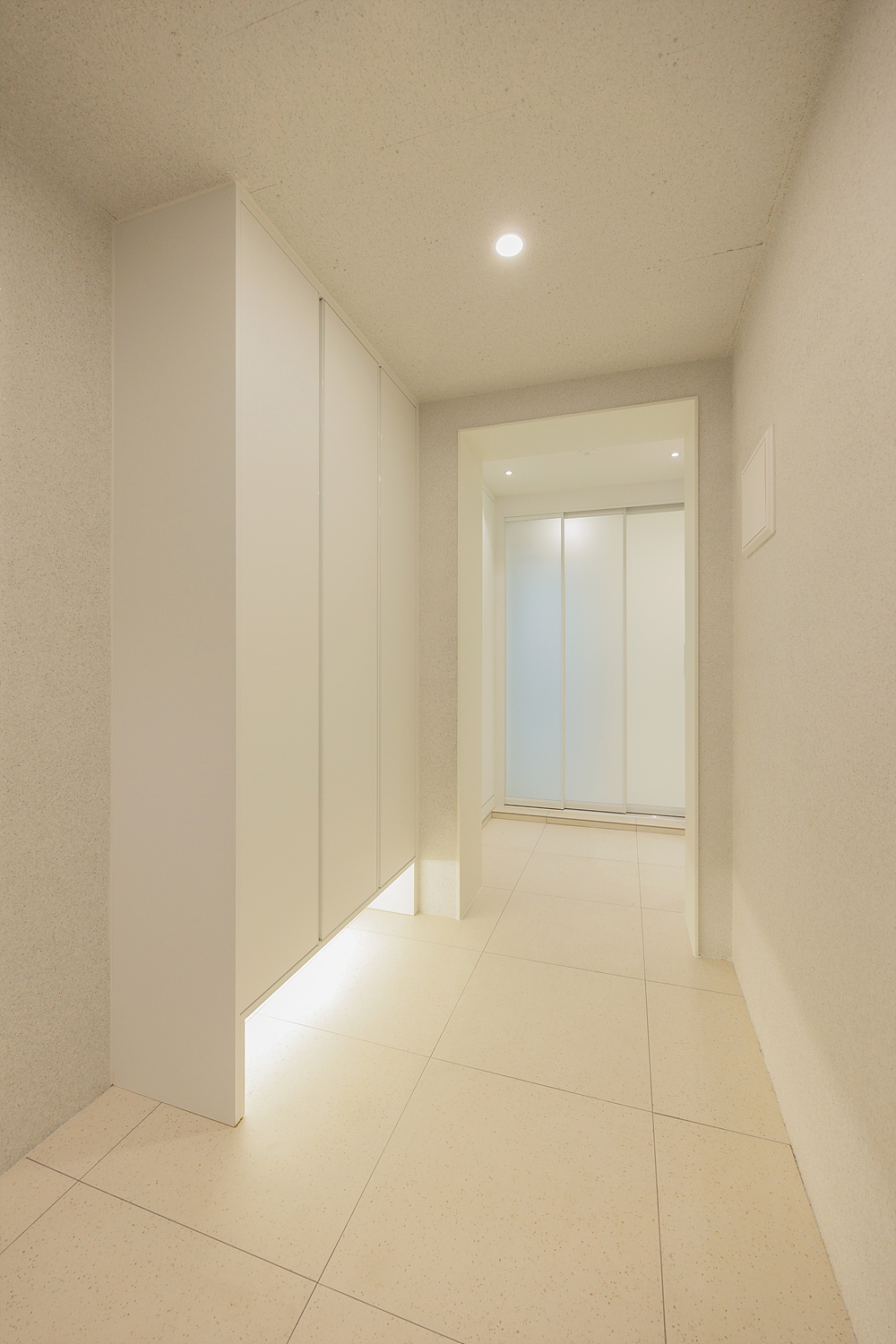 /user/i/idamdesign/editor/2512/48d59691e8b2b05eb283231ea8036a8a_1766547598_0146.jpg 이미지크게보기