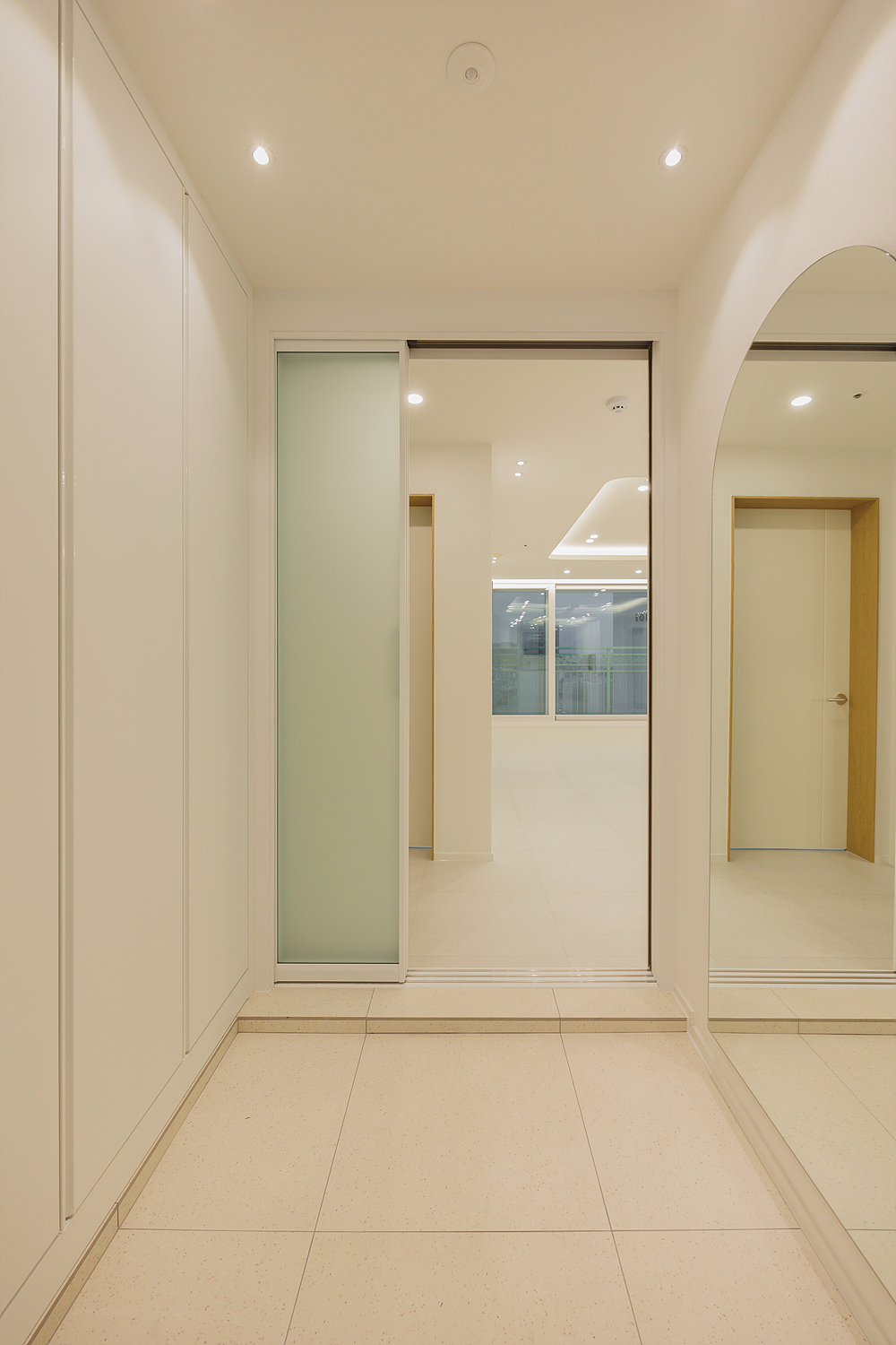 /user/i/idamdesign/editor/2512/48d59691e8b2b05eb283231ea8036a8a_1766547598_8159.jpg 이미지크게보기