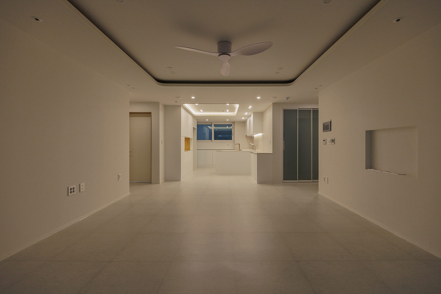 /user/i/idamdesign/editor/2512/48d59691e8b2b05eb283231ea8036a8a_1766547608_2585.jpg 이미지크게보기