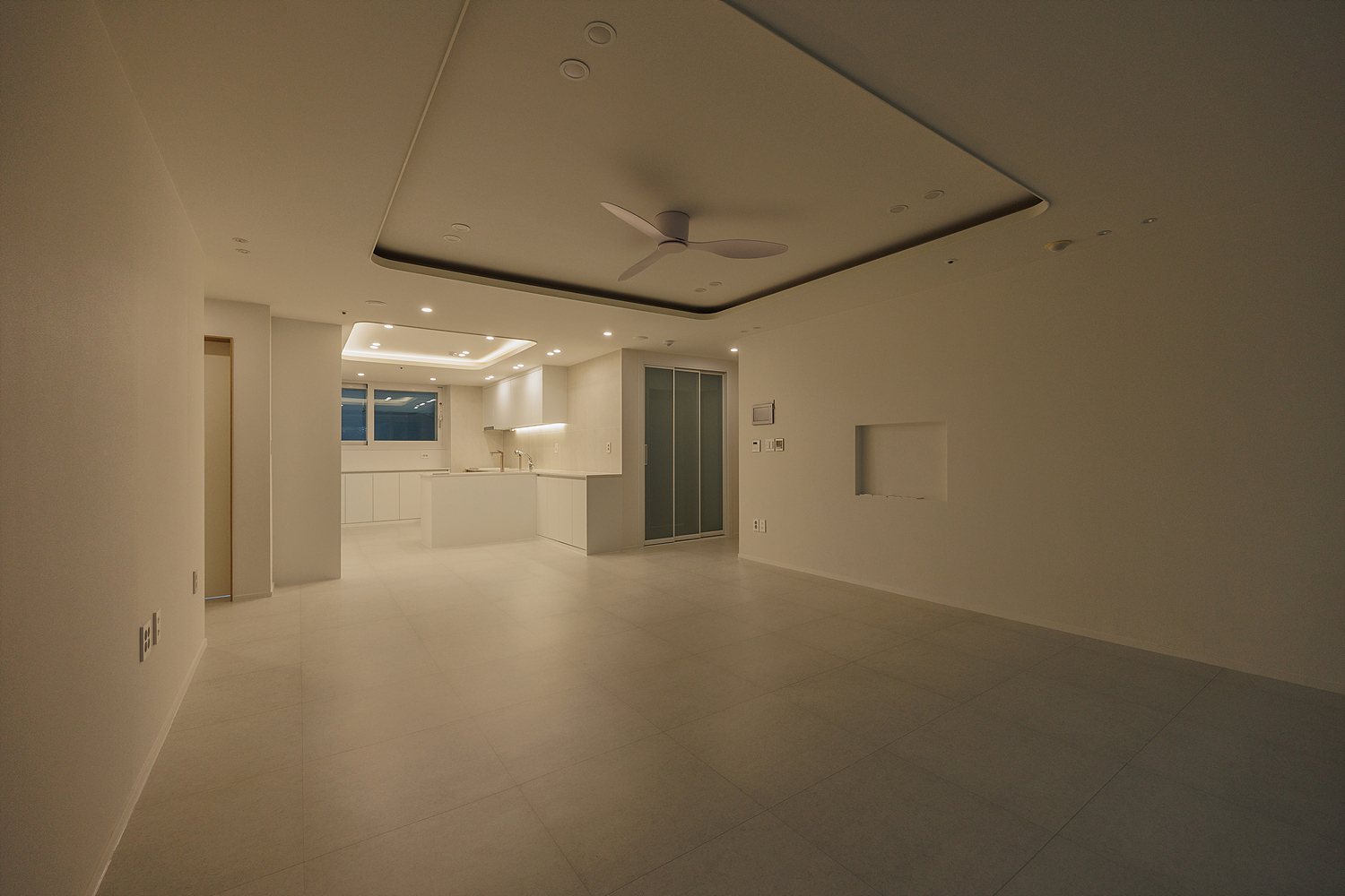 /user/i/idamdesign/editor/2512/48d59691e8b2b05eb283231ea8036a8a_1766547608_7124.jpg 이미지크게보기
