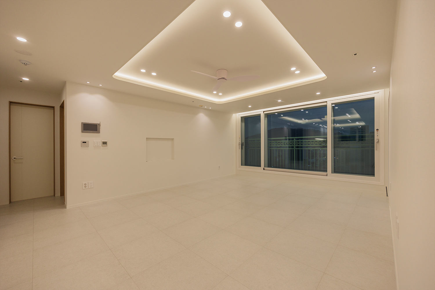 /user/i/idamdesign/editor/2512/48d59691e8b2b05eb283231ea8036a8a_1766547627_8538.jpg 이미지크게보기