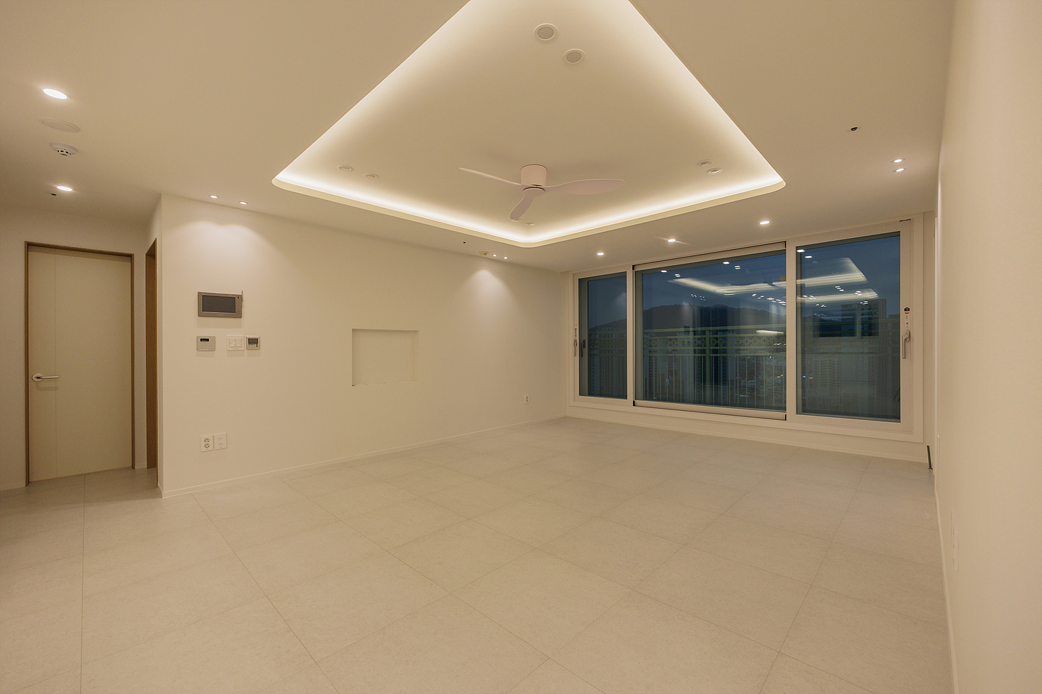 /user/i/idamdesign/editor/2512/48d59691e8b2b05eb283231ea8036a8a_1766547628_0584.jpg 이미지크게보기