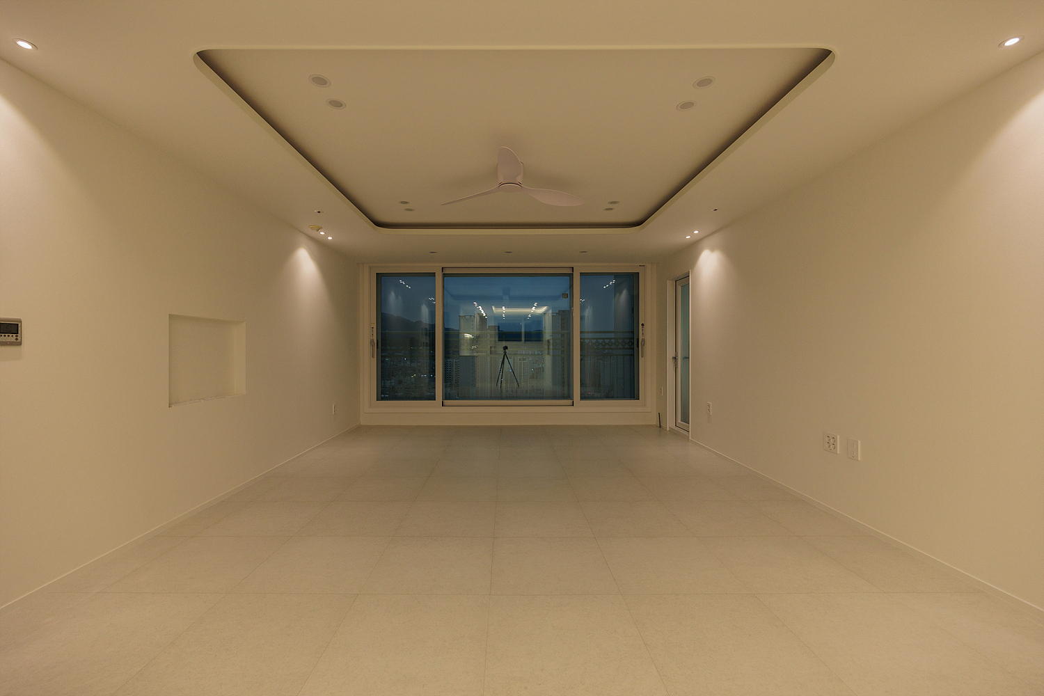 /user/i/idamdesign/editor/2512/48d59691e8b2b05eb283231ea8036a8a_1766547628_842.jpg 이미지크게보기